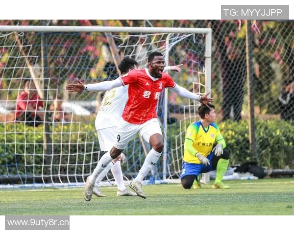 广州足球队防守分析：优缺点与未来改进方向探讨